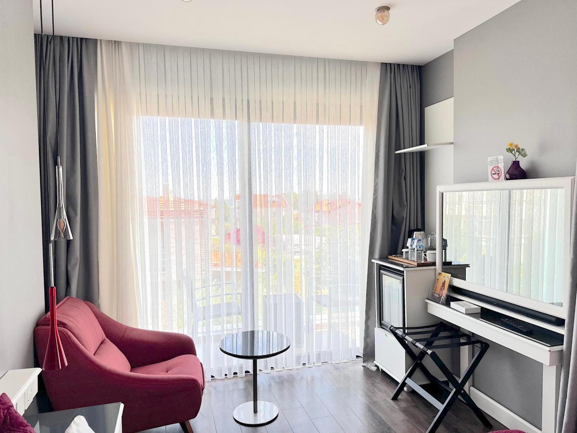 Ferush Boutique Hotel Урла Екстериор снимка