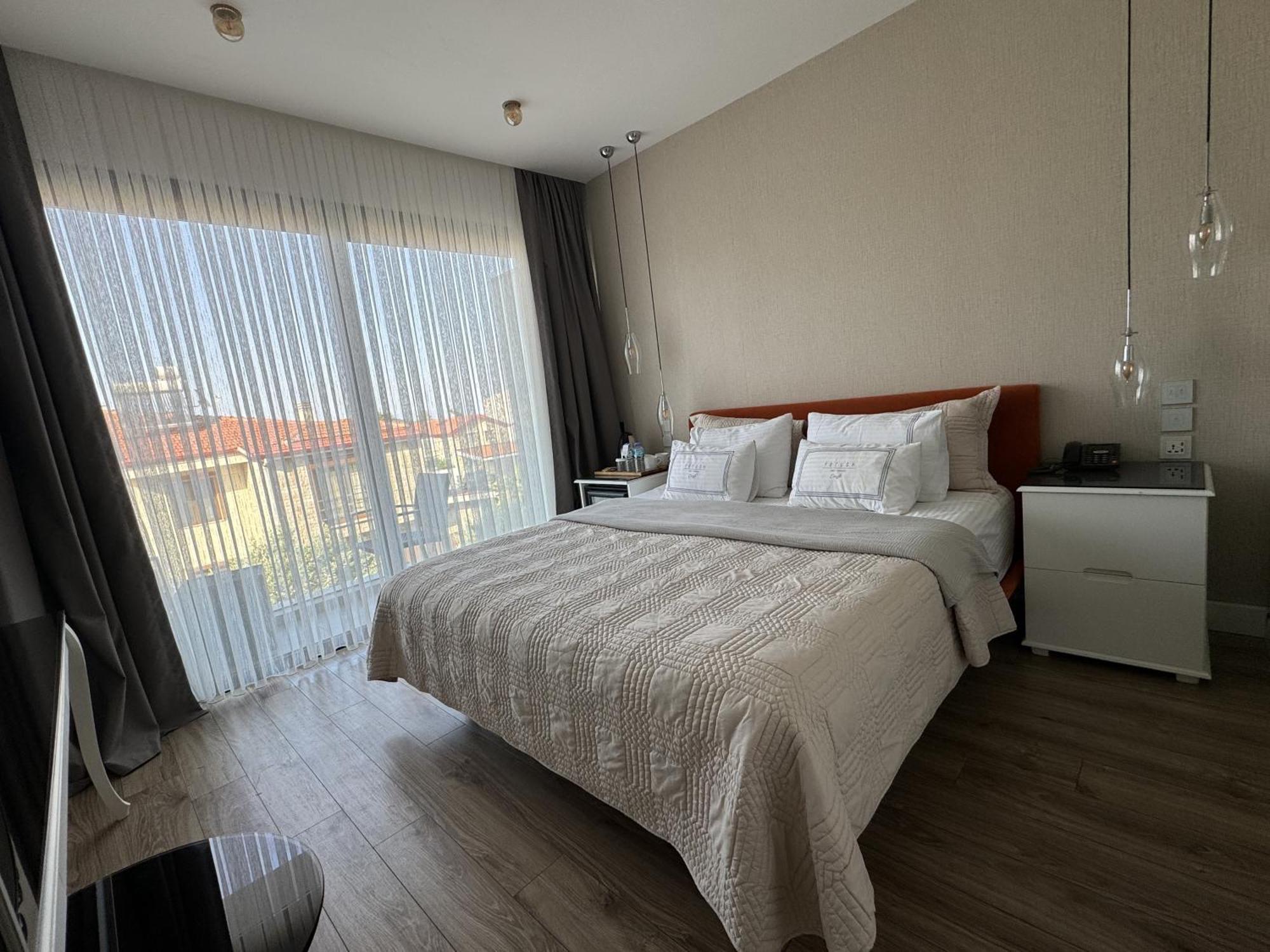 Ferush Boutique Hotel Урла Екстериор снимка